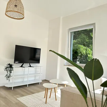 Neu - Naehe Dus, Cgn Und Hbf Apartamento